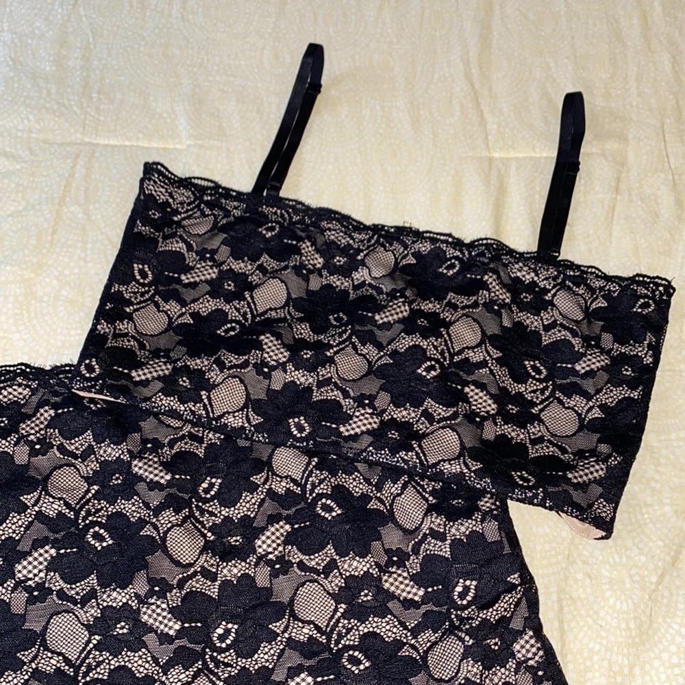 superdown Mollie Lace Set - Picture 6 of 6